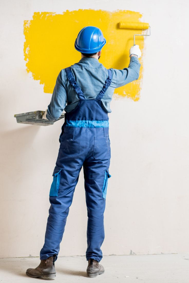 Professional painter at work